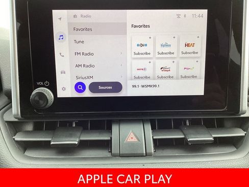 Used 2025 Toyota RAV4 XLE image 3