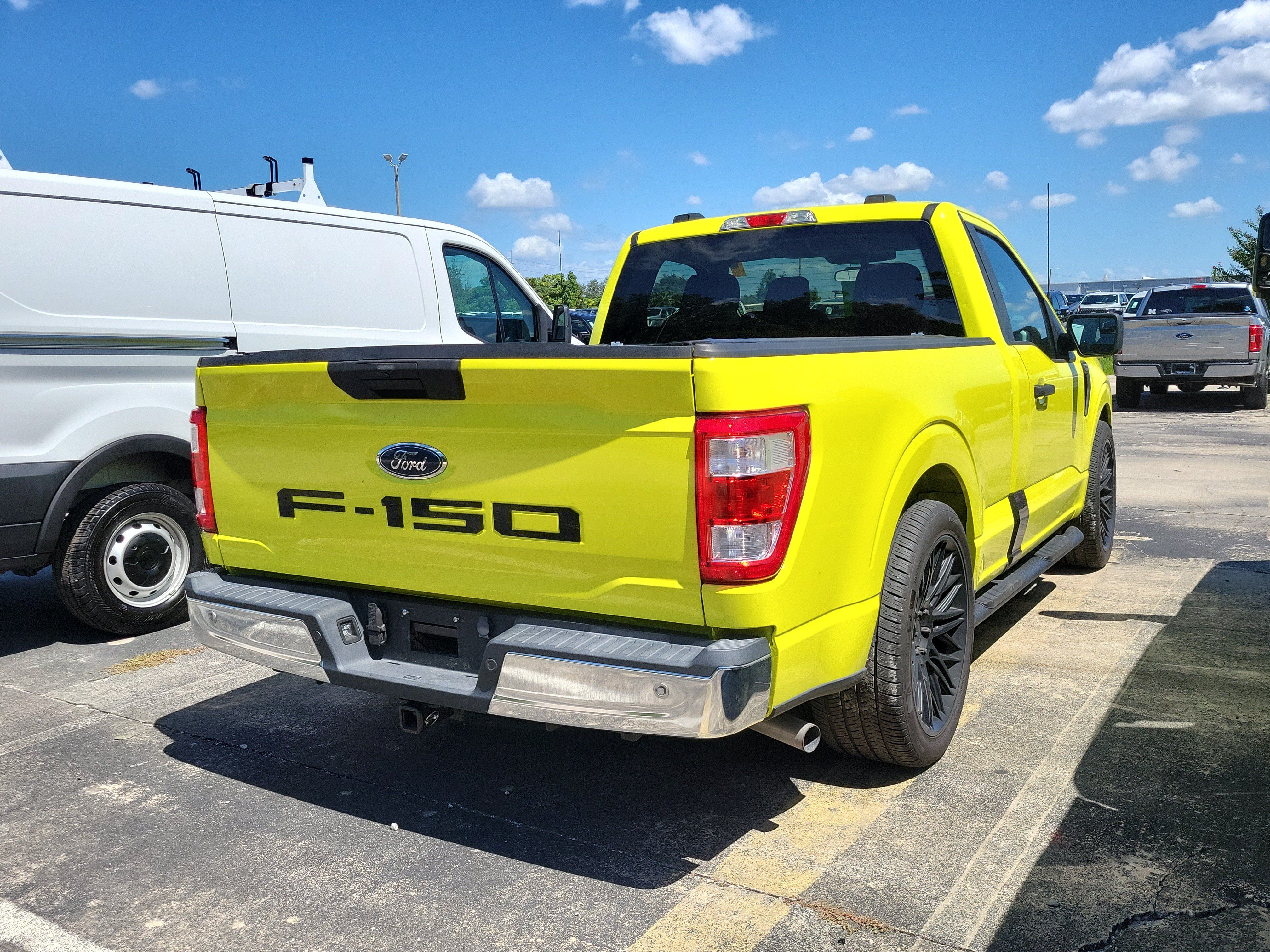 Used 2022 Ford F150 XL w/ Equipment Group 101A High RWD image 5