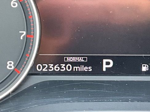 Used 2022 Mitsubishi Outlander SE image 13