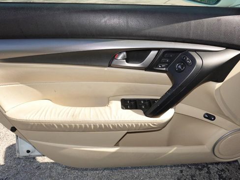 Used 2010 Acura TL FWD image 16