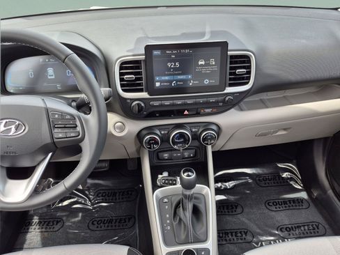 New 2026 Hyundai Venue SEL FWD image 12