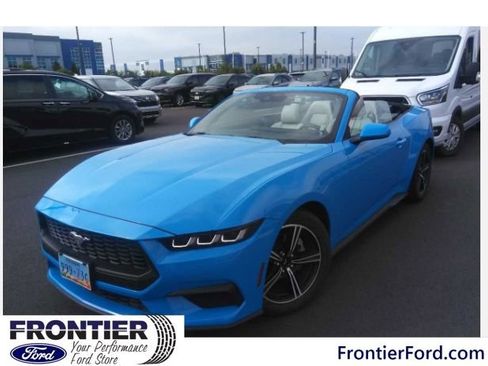 Used 2024 Ford Mustang Premium RWD image 4