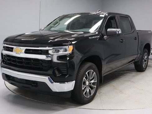 Used 2024 Chevrolet Silverado 1500 LT image 7