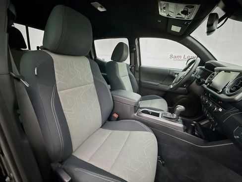 Used 2023 Toyota Tacoma TRD Off-Road image 25