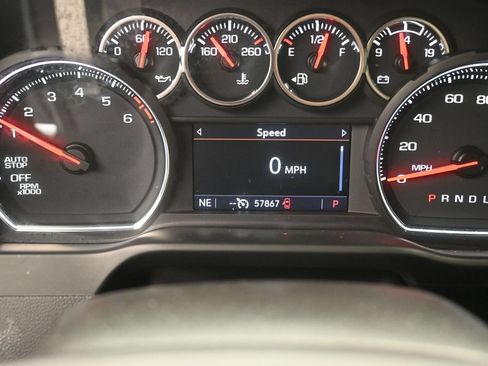 Used 2021 Chevrolet Silverado 1500 LT RWD image 11