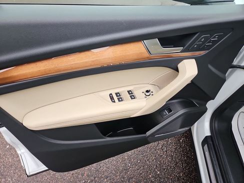 Used 2023 Audi Q5 2.0T Premium Plus image 11