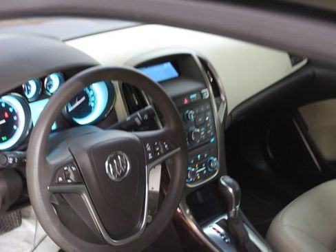Used 2014 Buick Verano FWD image 14