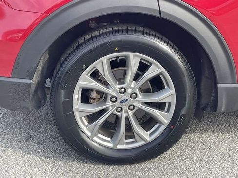 Used 2024 Ford Explorer Limited image 7