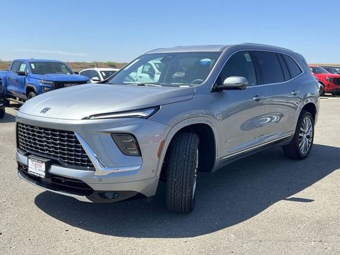 New 2026 Buick Enclave Avenir w/ Super Cruise Package image 7