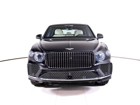 Used 2025 Bentley Bentayga AWD/4WD image 8