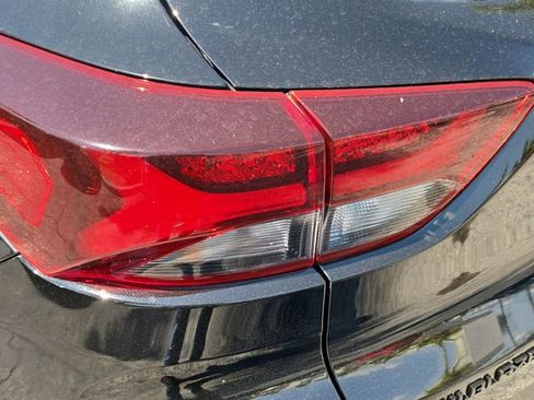 Used 2021 Chevrolet TrailBlazer RS w/ Convenience Package image 5