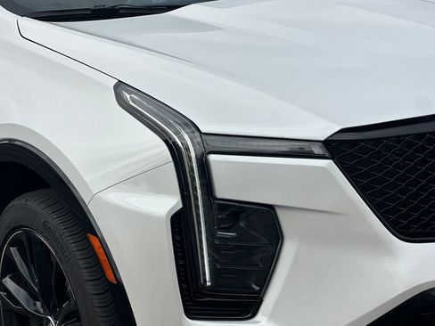 Used 2025 Cadillac XT4 Sport w/ LPO, Onyx Lite Package FWD image 47