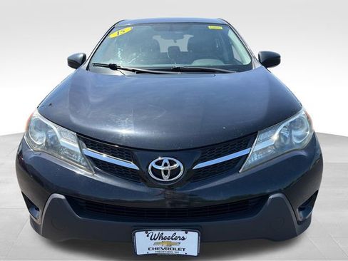 Used 2015 Toyota RAV4 LE AWD/4WD image 9