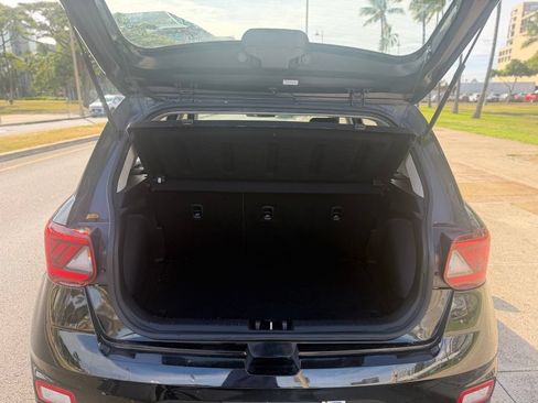 Used 2020 Hyundai Venue SE FWD image 13