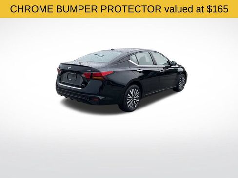 Used 2023 Nissan Altima 2.5 SV AWD/4WD image 5