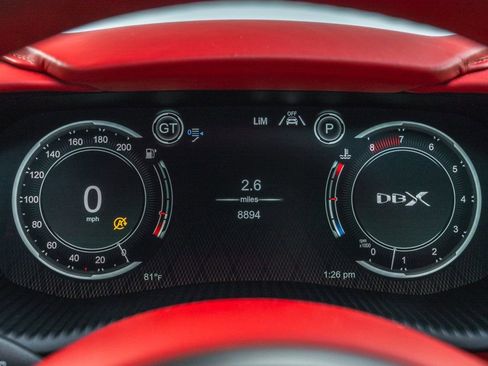 Used 2022 Aston Martin DBX image 17
