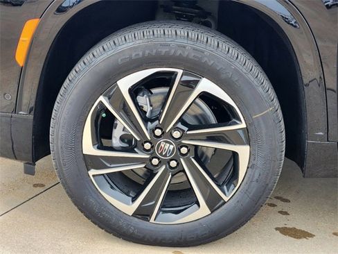 New 2025 Buick Enclave Sport Touring w/ Super Cruise Package image 9