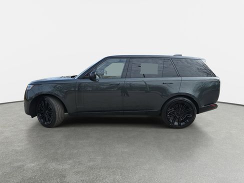 New 2026 Land Rover Range Rover Long Wheelbase SE image 8