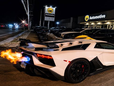 Used 2014 Lamborghini Aventador LP 700-4 AWD/4WD image 3