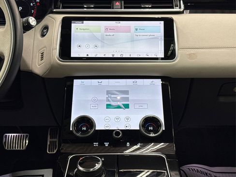 Used 2019 Land Rover Range Rover Velar R-Dynamic SE image 20