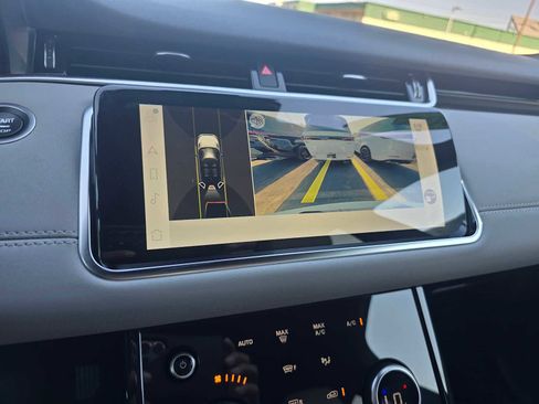 Used 2023 Land Rover Range Rover Evoque SE image 30