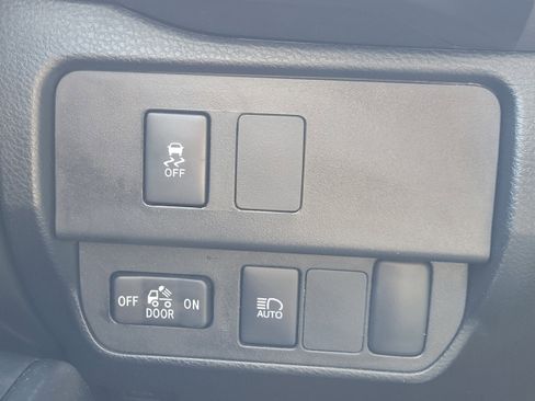 Used 2023 Toyota Tacoma SR image 17