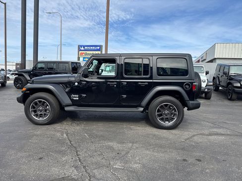 Used 2021 Jeep Wrangler Unlimited Sport image 3