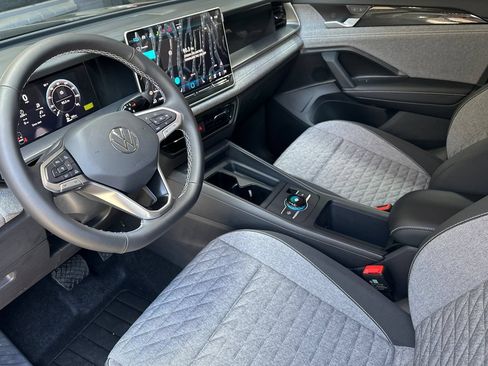 New 2026 Volkswagen Tiguan S FWD image 8