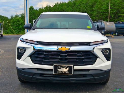 Used 2025 Chevrolet TrailBlazer LS w/ LS Convenience Package FWD image 8