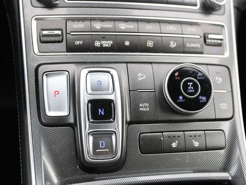 Certified 2022 Hyundai Santa Fe SEL Premium AWD/4WD image 30