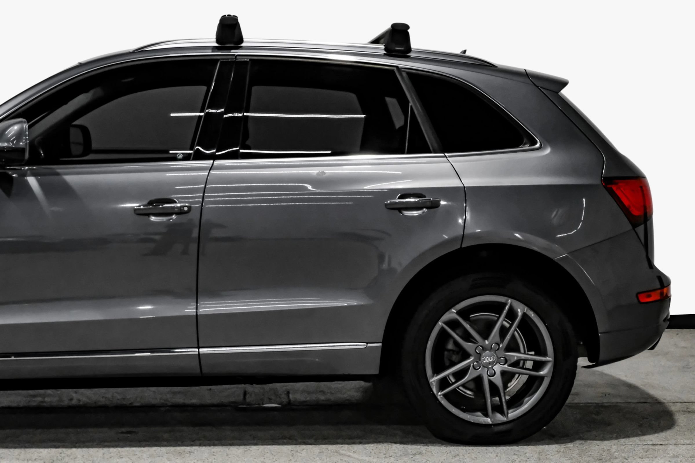 Used 2016 Audi Q5 2.0T Premium Plus AWD/4WD image 11