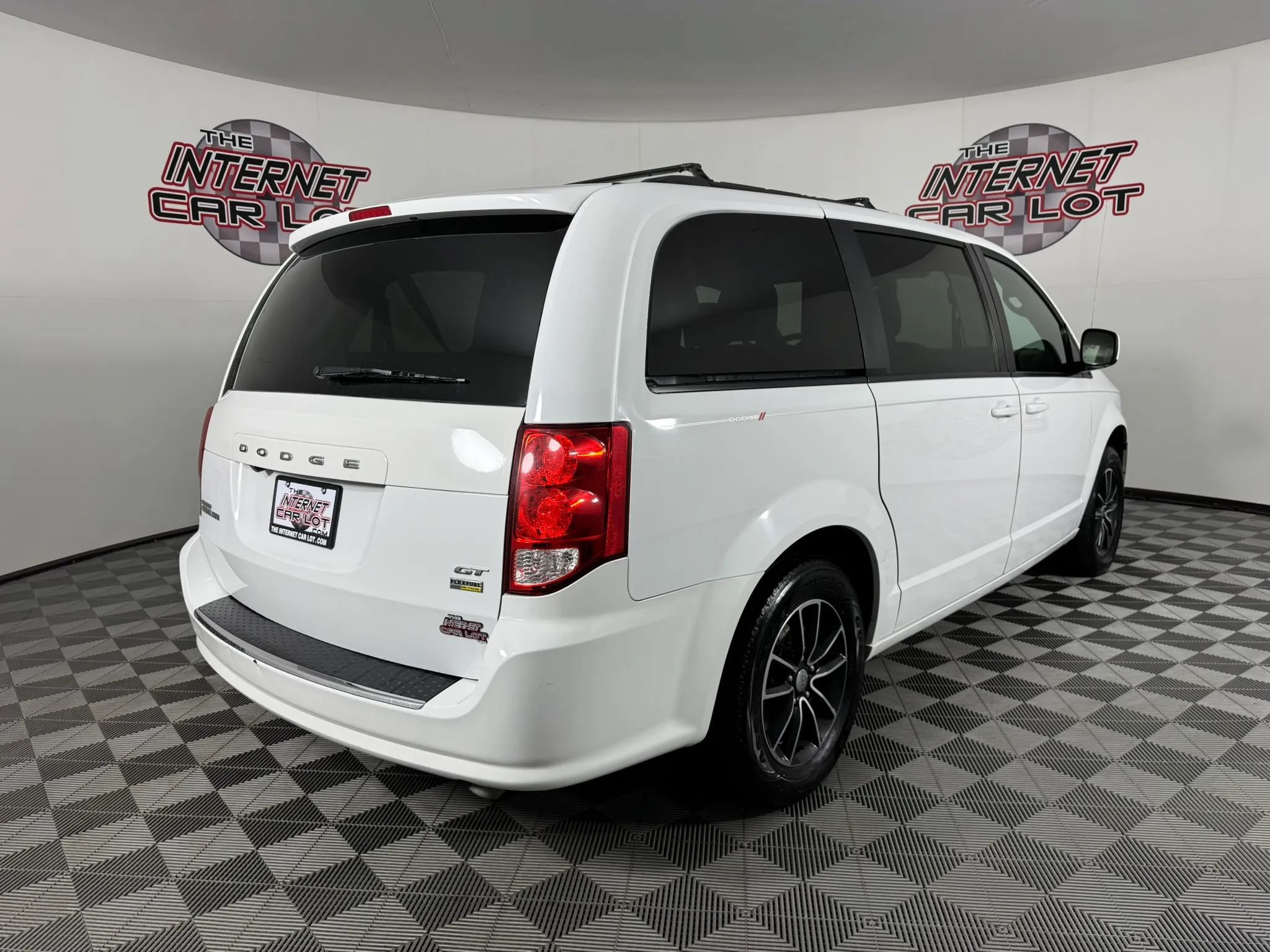 Used 2018 Dodge Grand Caravan GT FWD image 7
