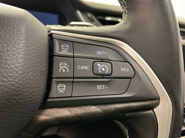 Used 2022 Jeep Grand Cherokee Limited AWD/4WD image 17