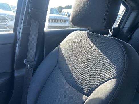 Used 2013 Chrysler 200 Touring FWD image 29