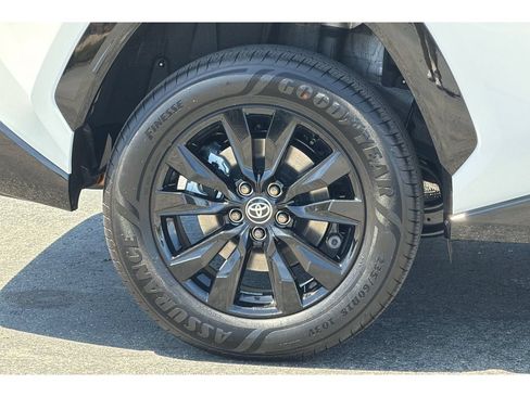 New 2026 Toyota RAV4 SE AWD/4WD image 34