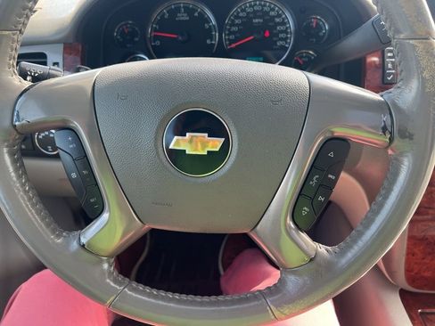 Used 2011 Chevrolet Tahoe LTZ AWD/4WD image 14