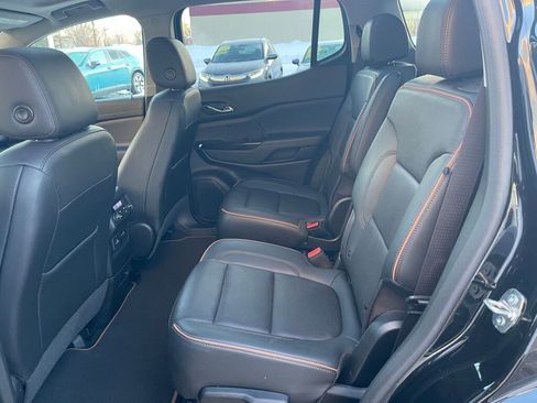 Used 2023 GMC Acadia AT4 w/ Preferred Package image 15