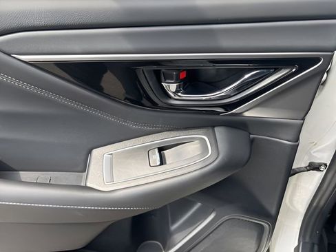 Used 2020 Subaru Outback Limited image 18