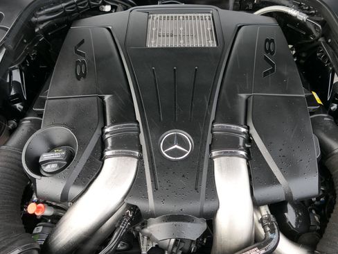 Used 2017 Mercedes-Benz S 550 Sedan image 30