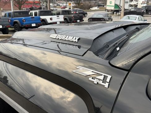 Used 2017 GMC Sierra 2500 SLT w/ Duramax Plus Package image 11