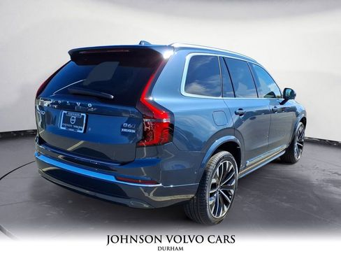 New 2026 Volvo XC90 B6 Ultra image 3