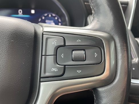 Used 2022 Chevrolet Tahoe LT w/ Luxury Package RWD image 19