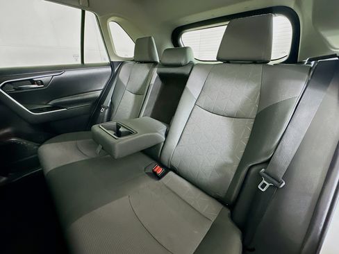 Used 2024 Toyota RAV4 XLE image 28