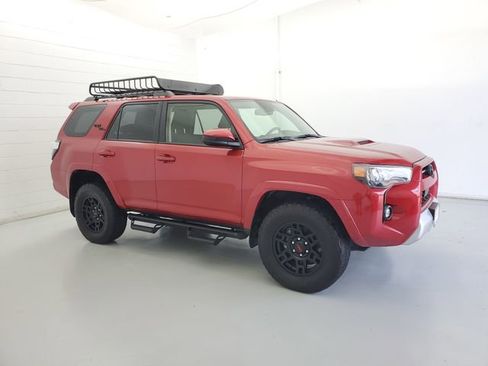 Used 2023 Toyota 4Runner TRD Off-Road AWD/4WD image 4