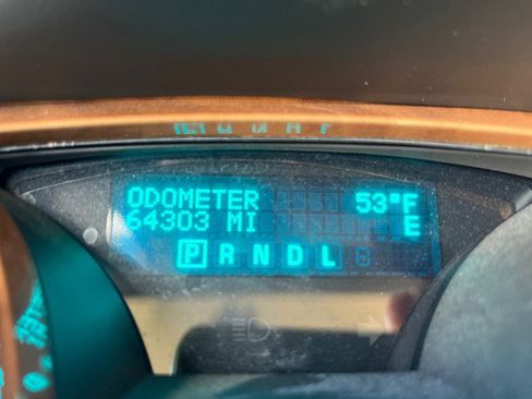 Used 2011 Buick Enclave CXL image 19