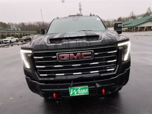 Certified 2025 GMC Sierra 2500 AT4 w/ AT4 Premium Plus Package image 3