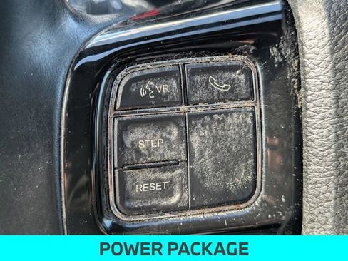 Used 2014 Dodge Grand Caravan SXT image 18