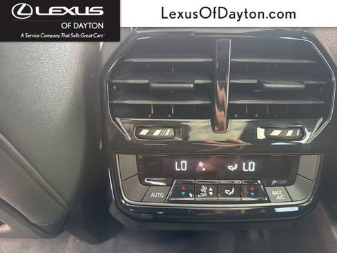 Used 2023 BMW iX xDrive50 image 30