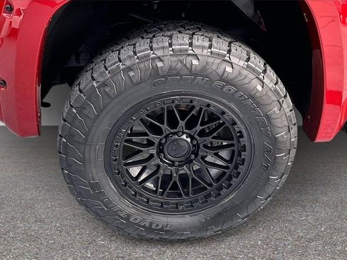 Used 2022 Toyota Tundra Limited image 28