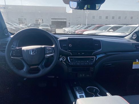 New 2026 Honda Ridgeline Black Edition image 3